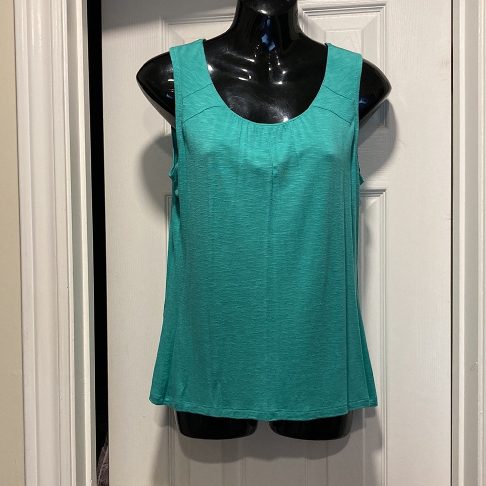 Chico’s - Easy Wear Mint Green Scoop Neck Sleeveless Tank Top - Sz 0